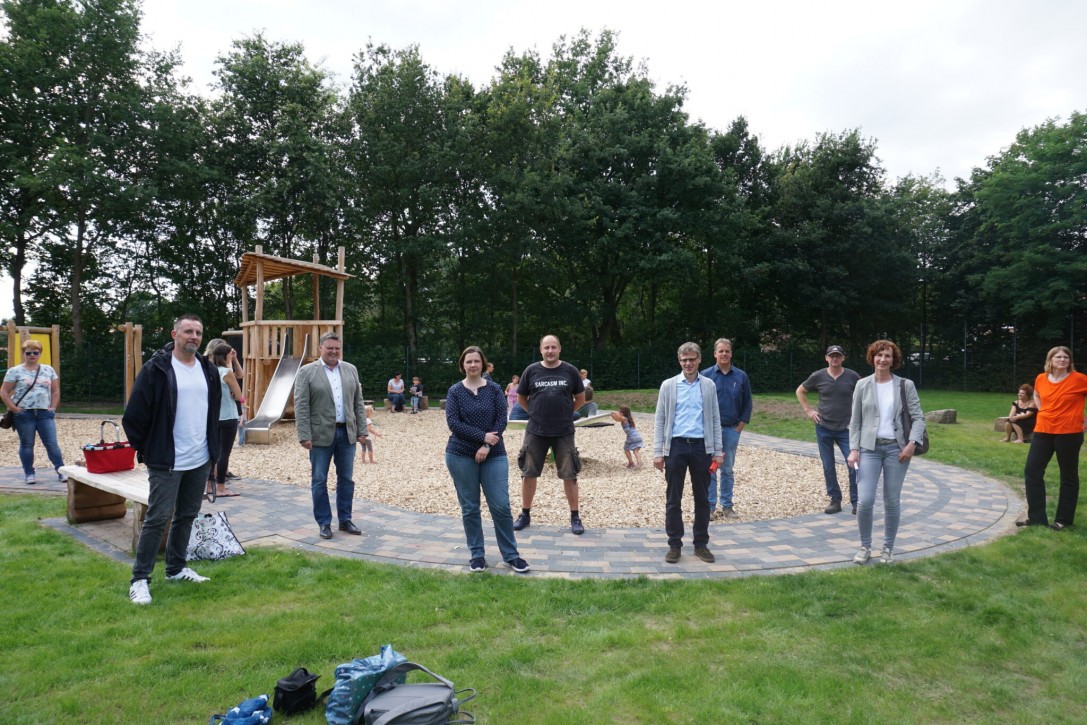 content/500-34/15970529020_20.07.24-freigabe-spielplatz-irisstrasse-nordhorn-2048x1365.jpg